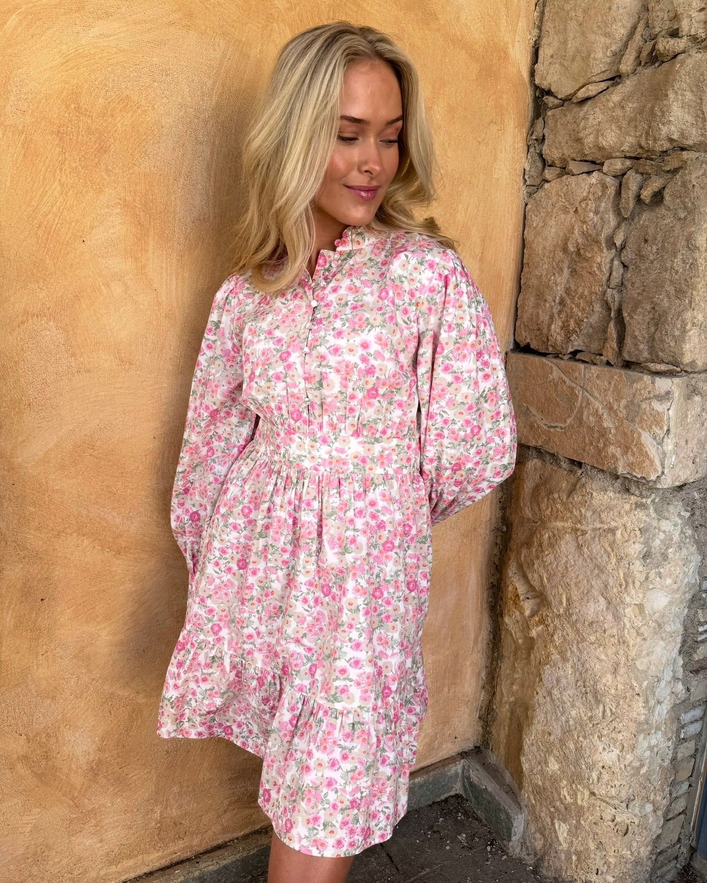 AWTHEKLA Dress - Sachet Pink