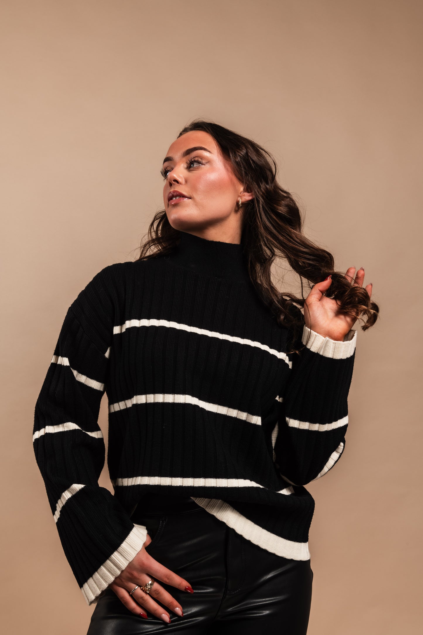 PCHILJA Pullover - Black
