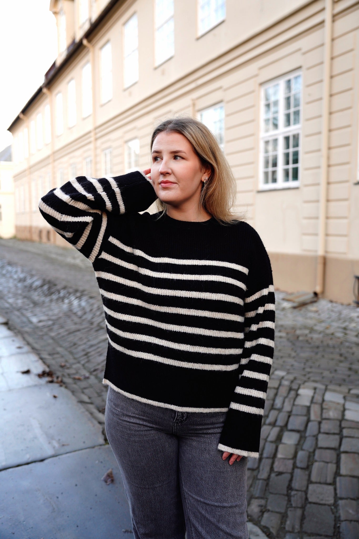 PCLINE Pullover - Black