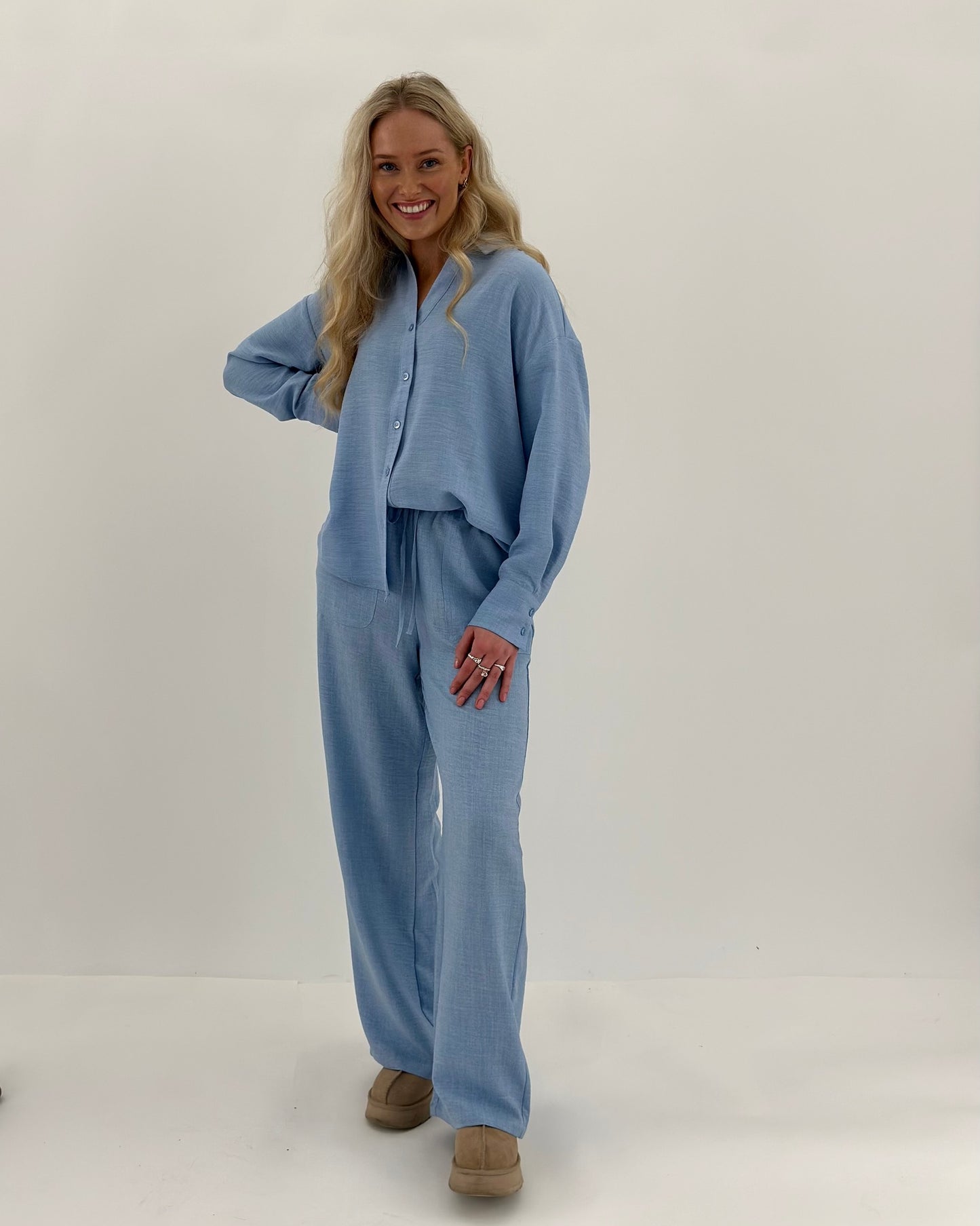 VMMELANEY Shirts - Chambray Blue