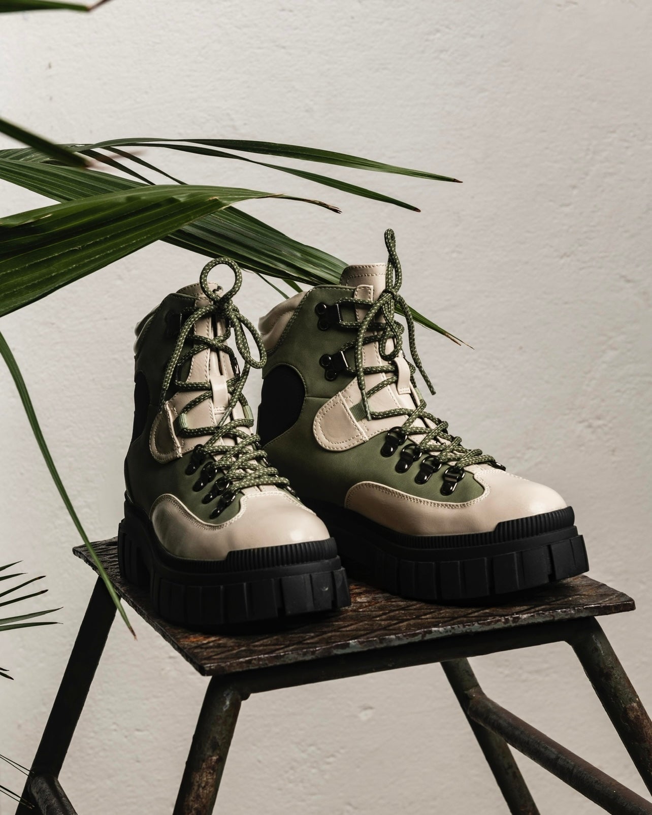 PCALIANC Boots - Sea Spray
