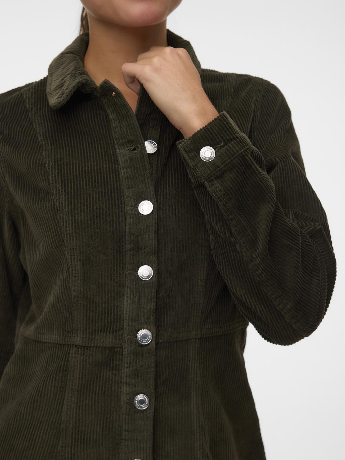 model_shot-detail