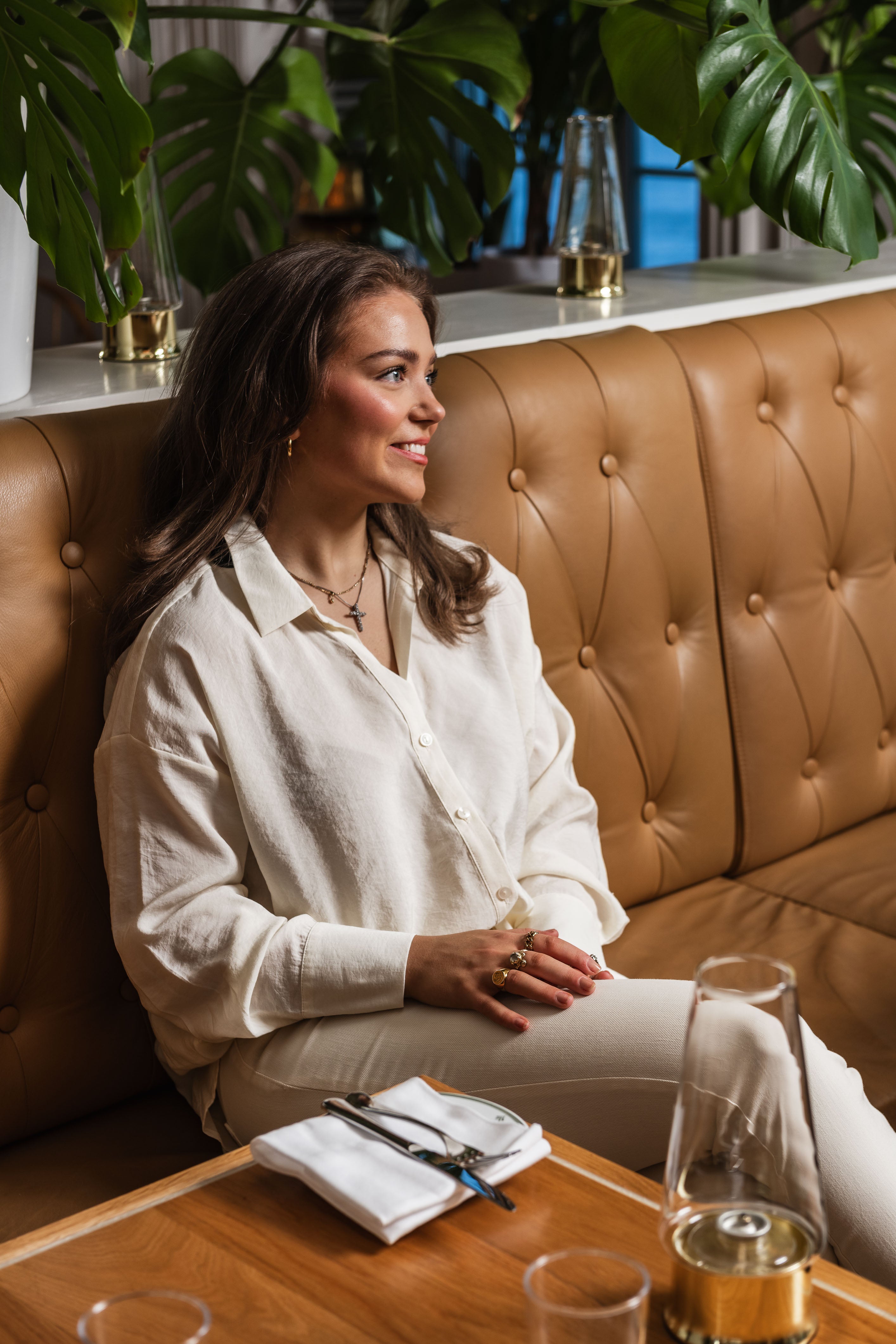 VMQUEENY Shirts - Antique White