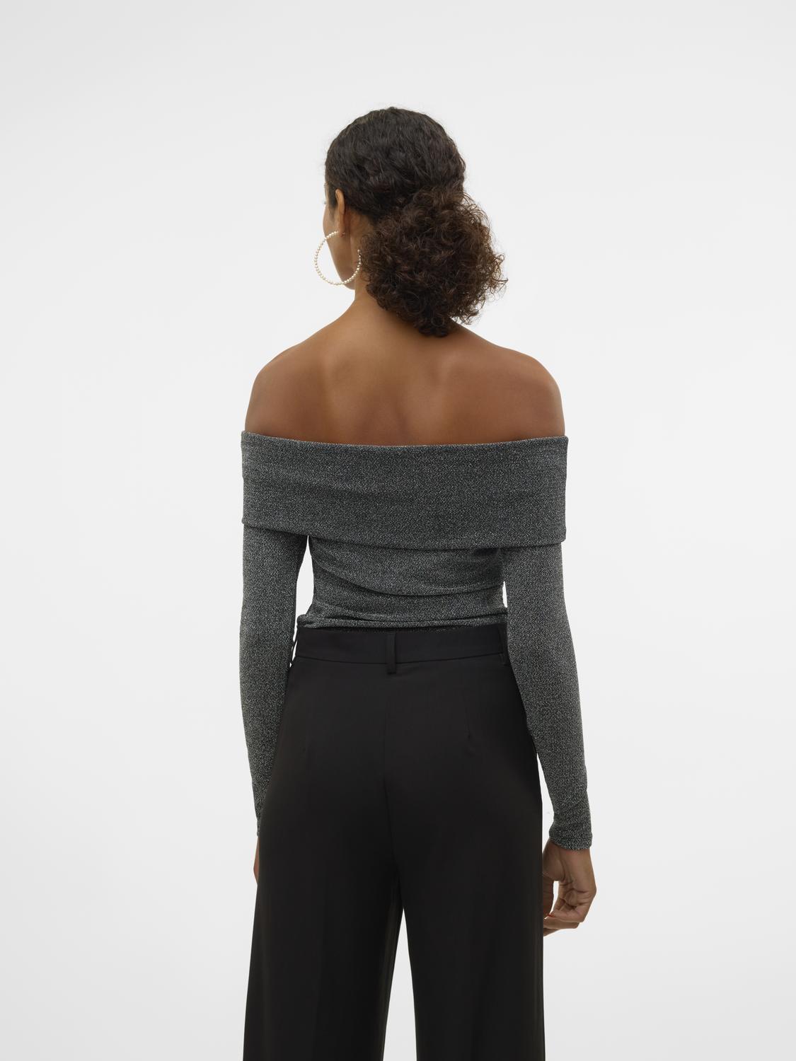 model_shot-back