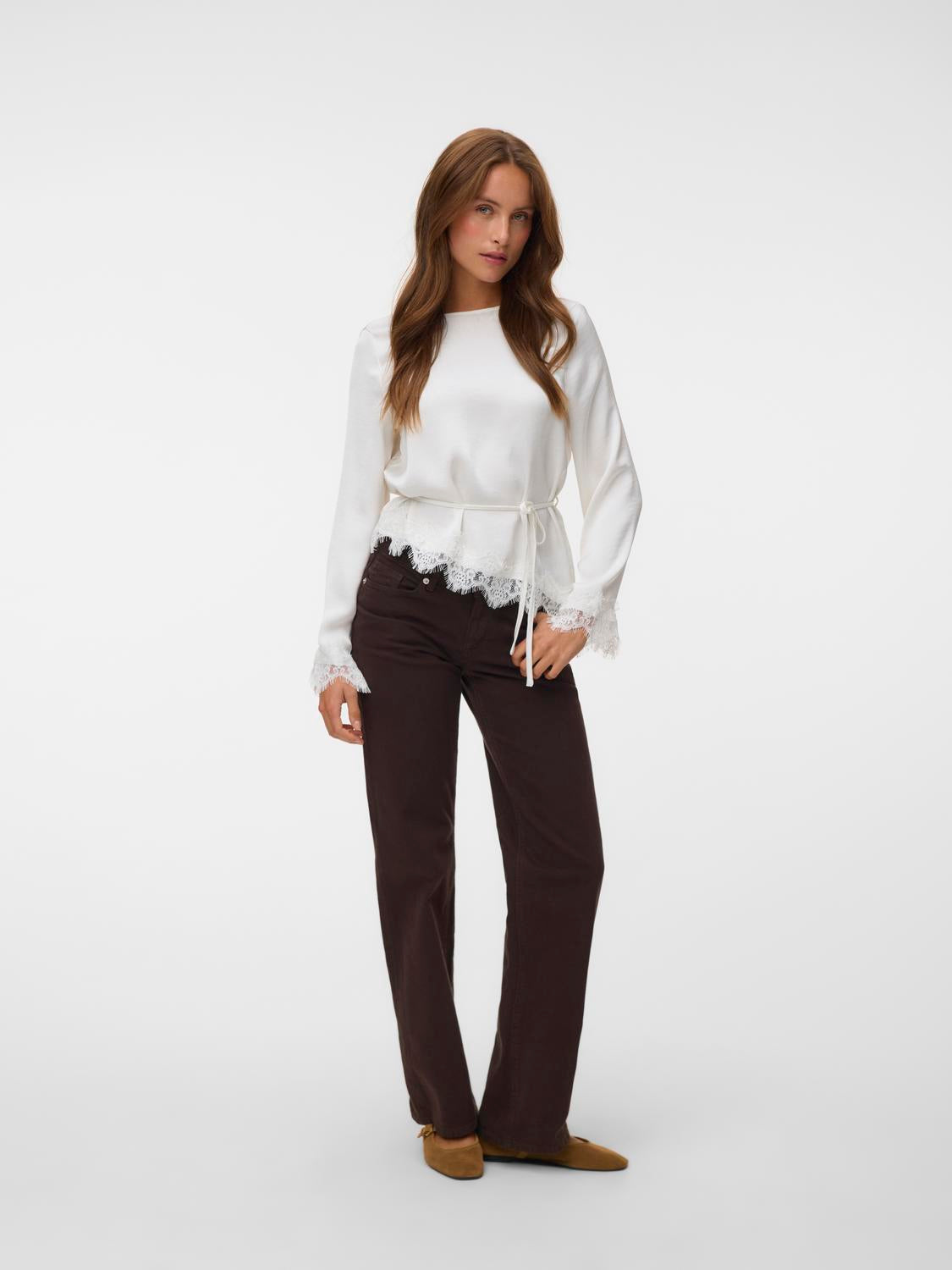 model_shot-front