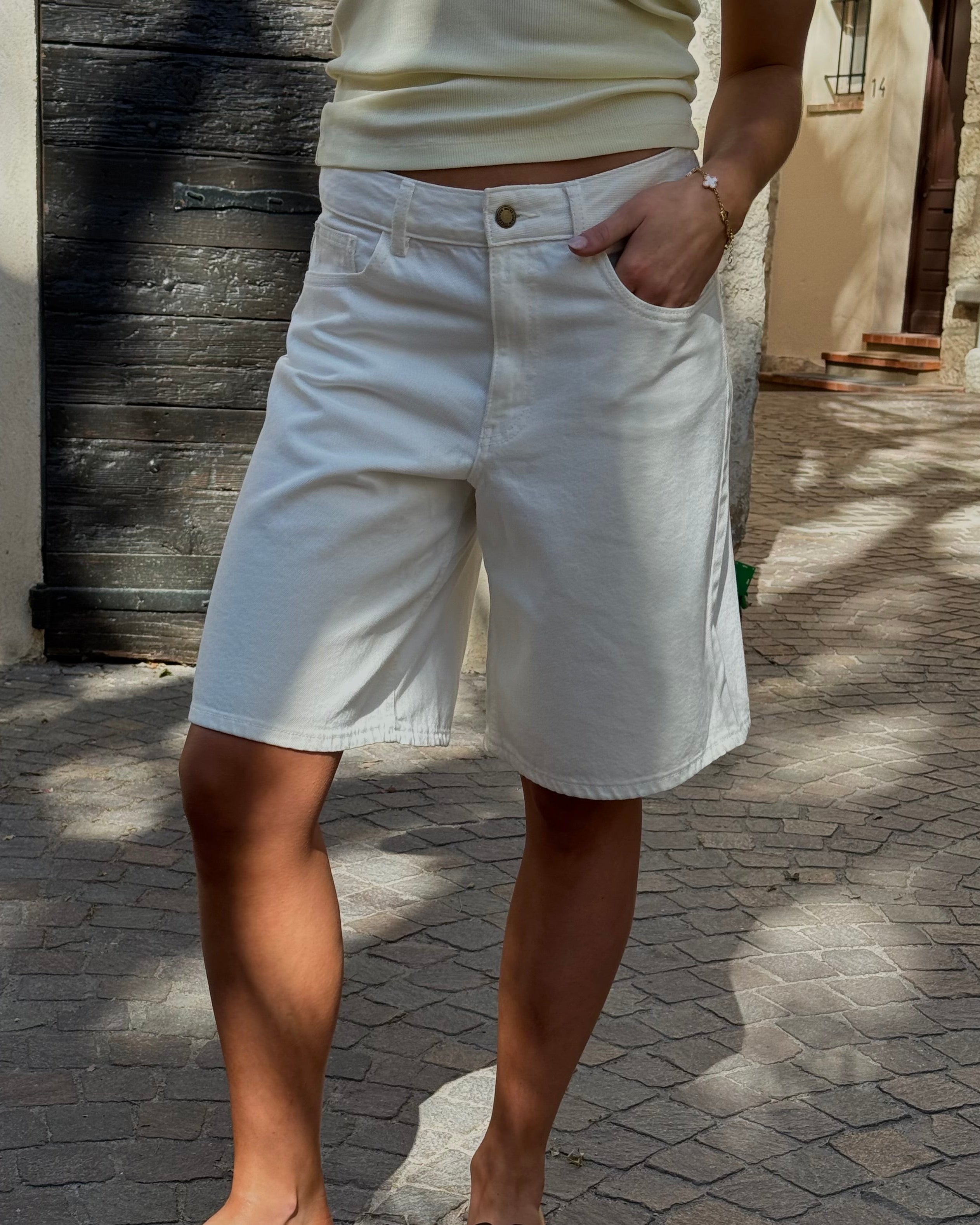 VMSAGE Shorts - Ecru