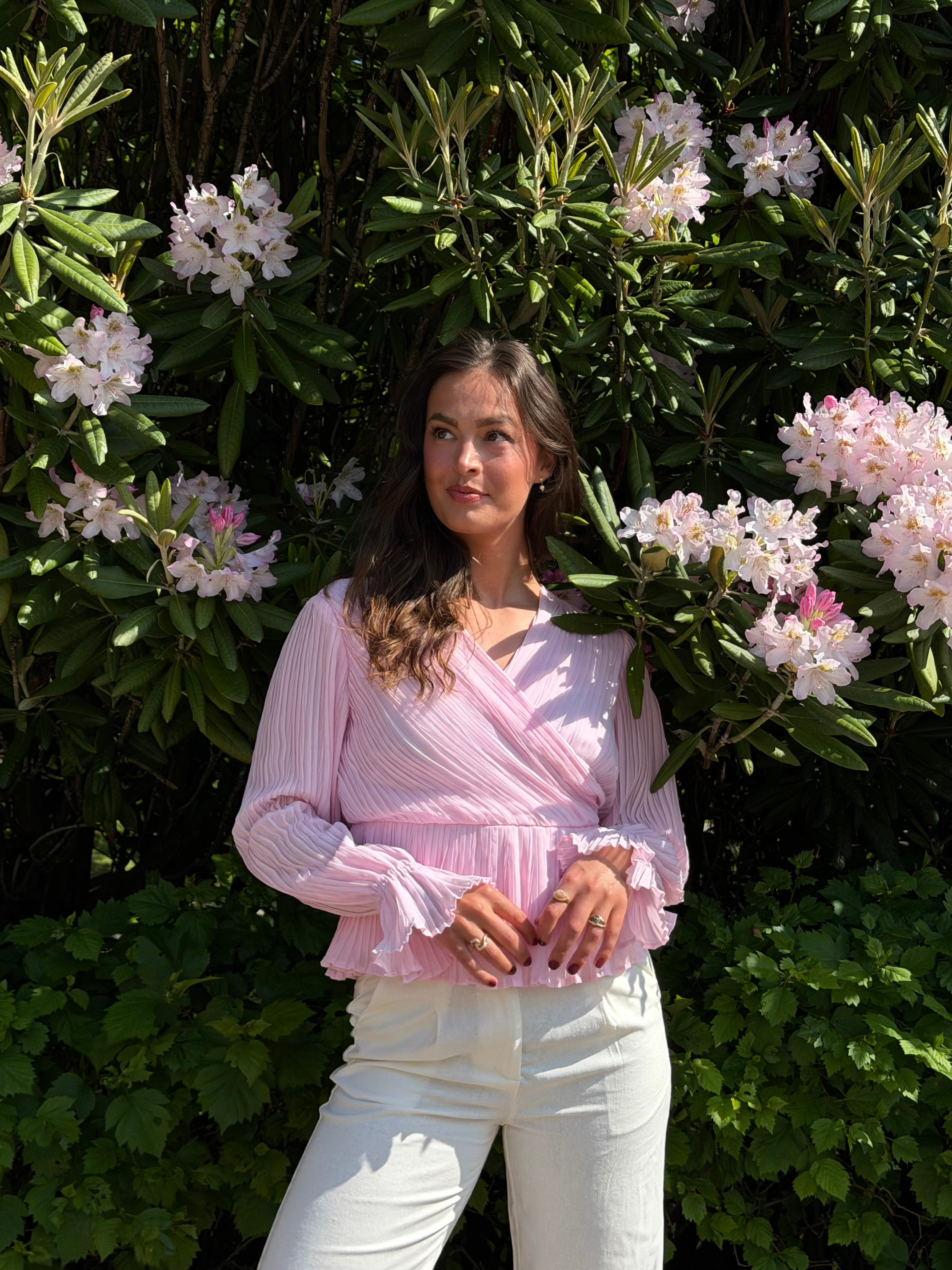 VMDORA Top - Pink-A-Boo