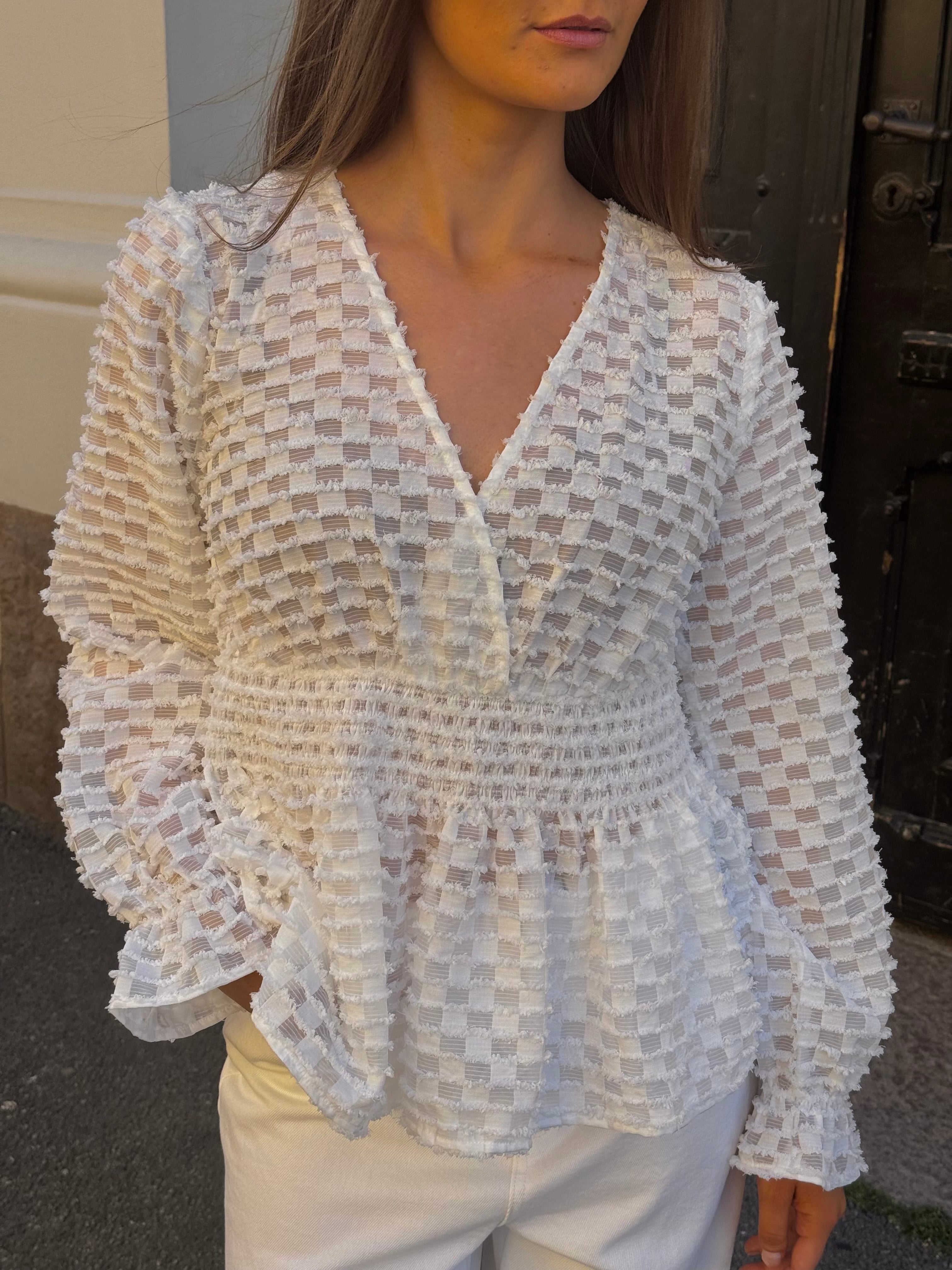 PCAIKA Top - Bright White