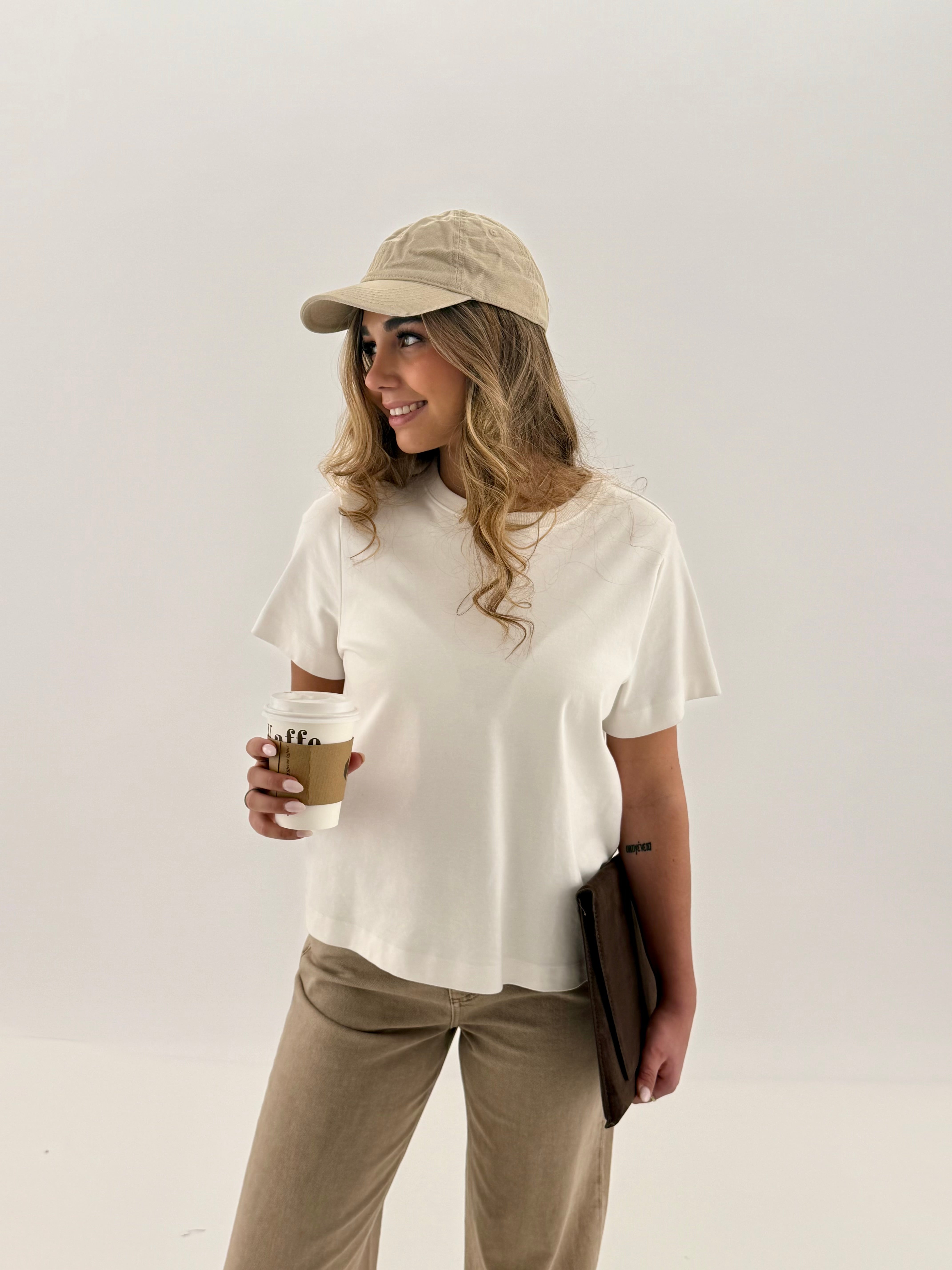 AWNAIMA T-Shirt - Snow White