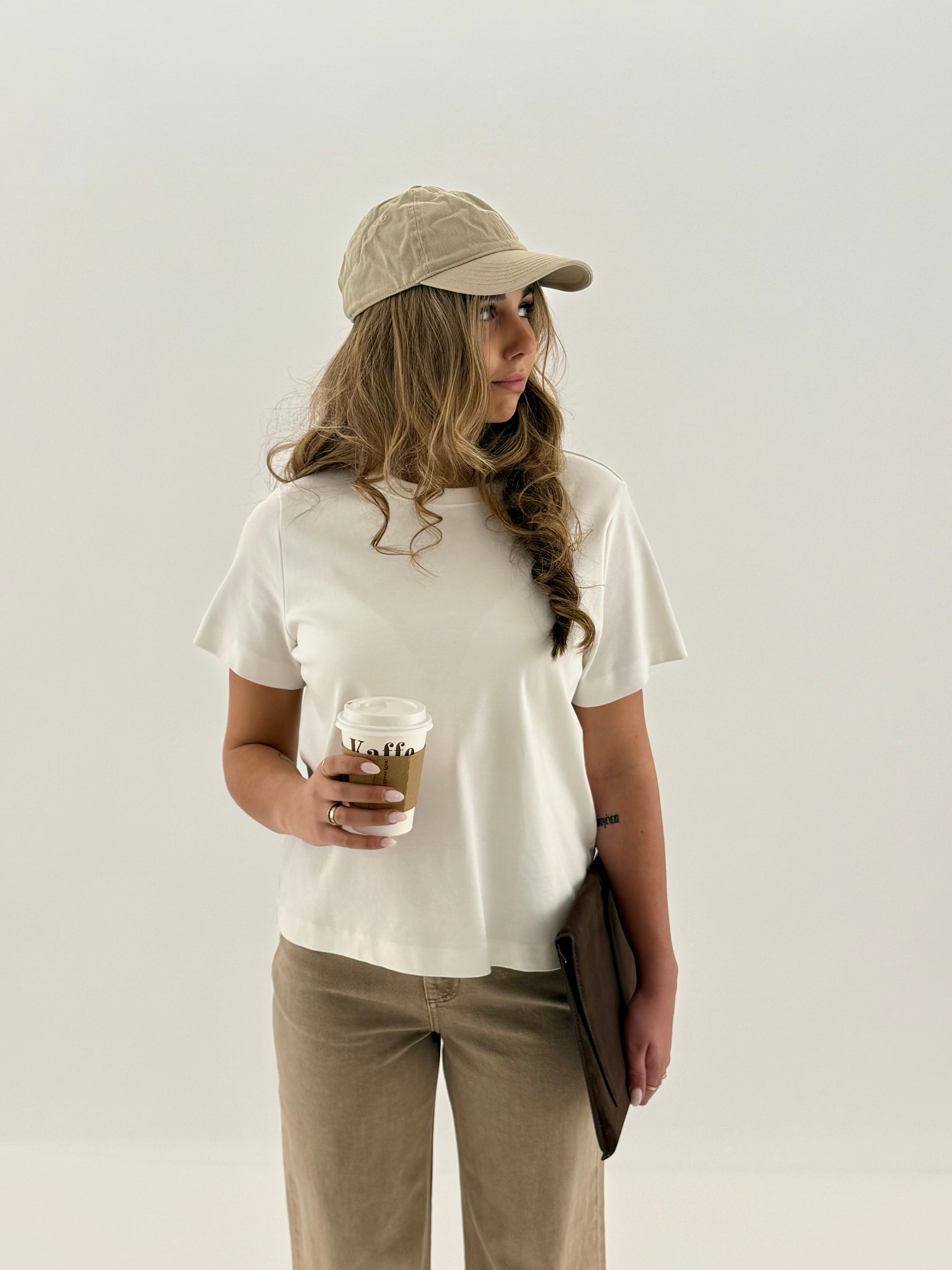 AWNAIMA T-Shirt - Snow White