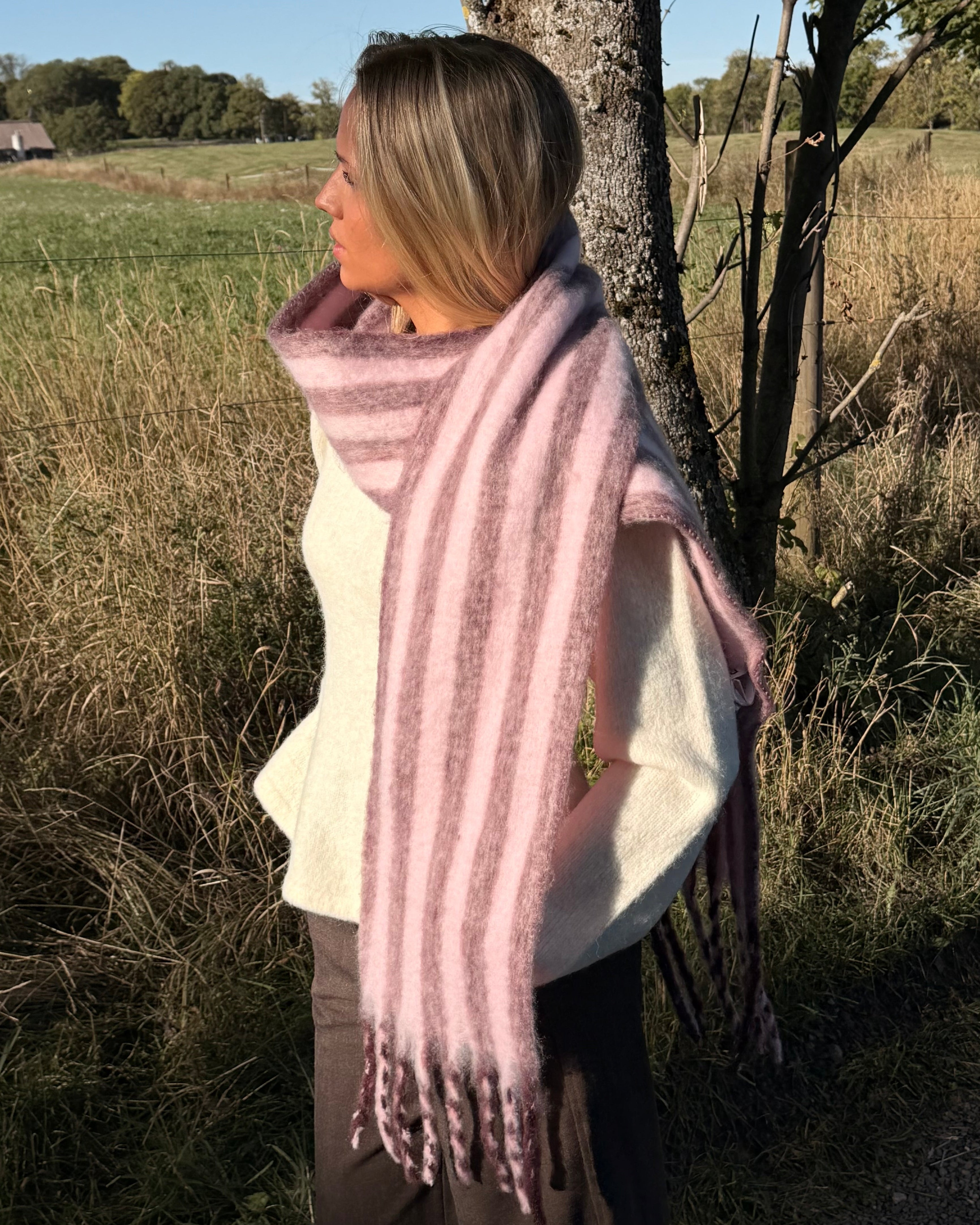 PCBEA Scarf - Winetasting