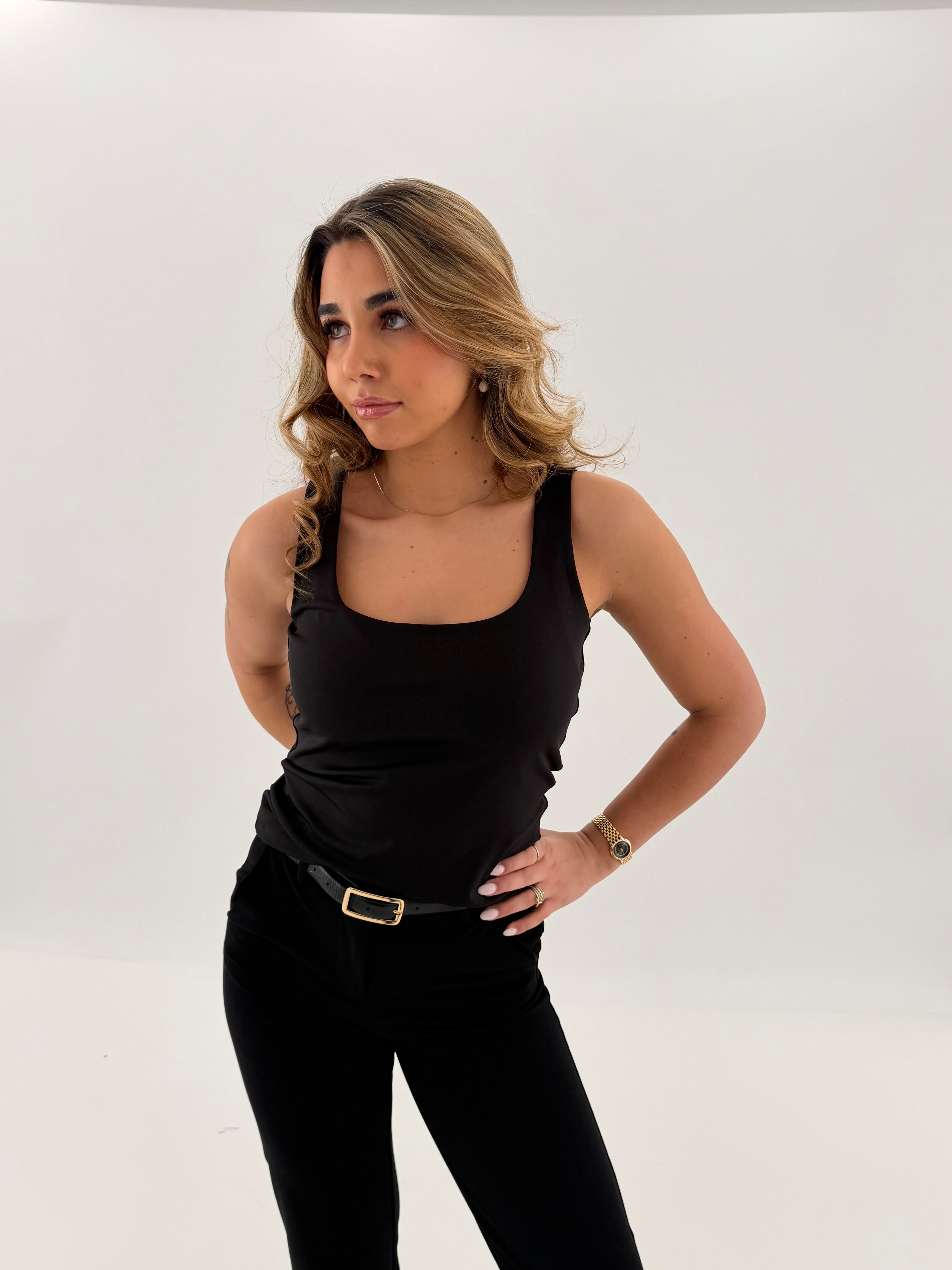 VMMILLION Tank Top - Black