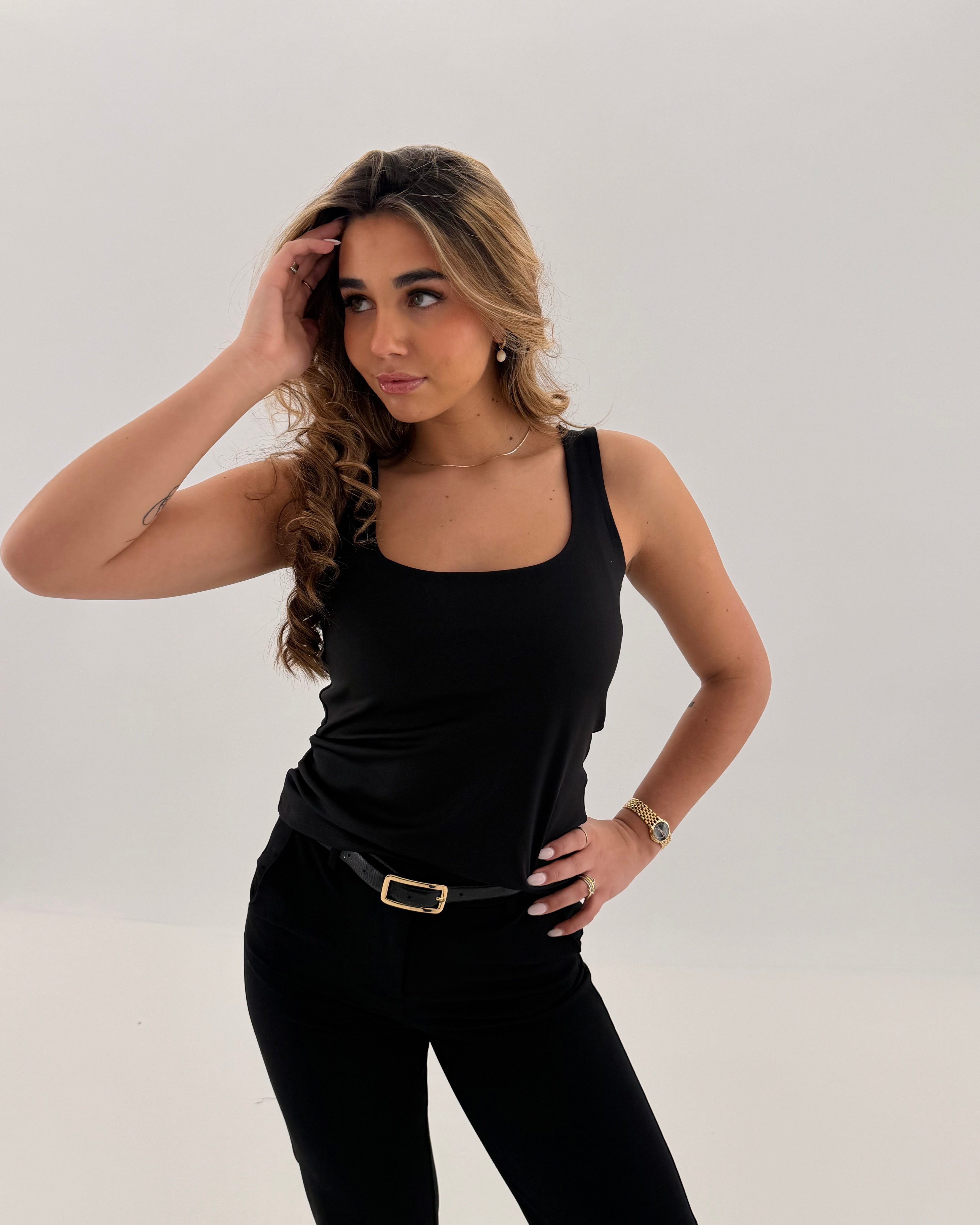 VMMILLION Tank Top - Black