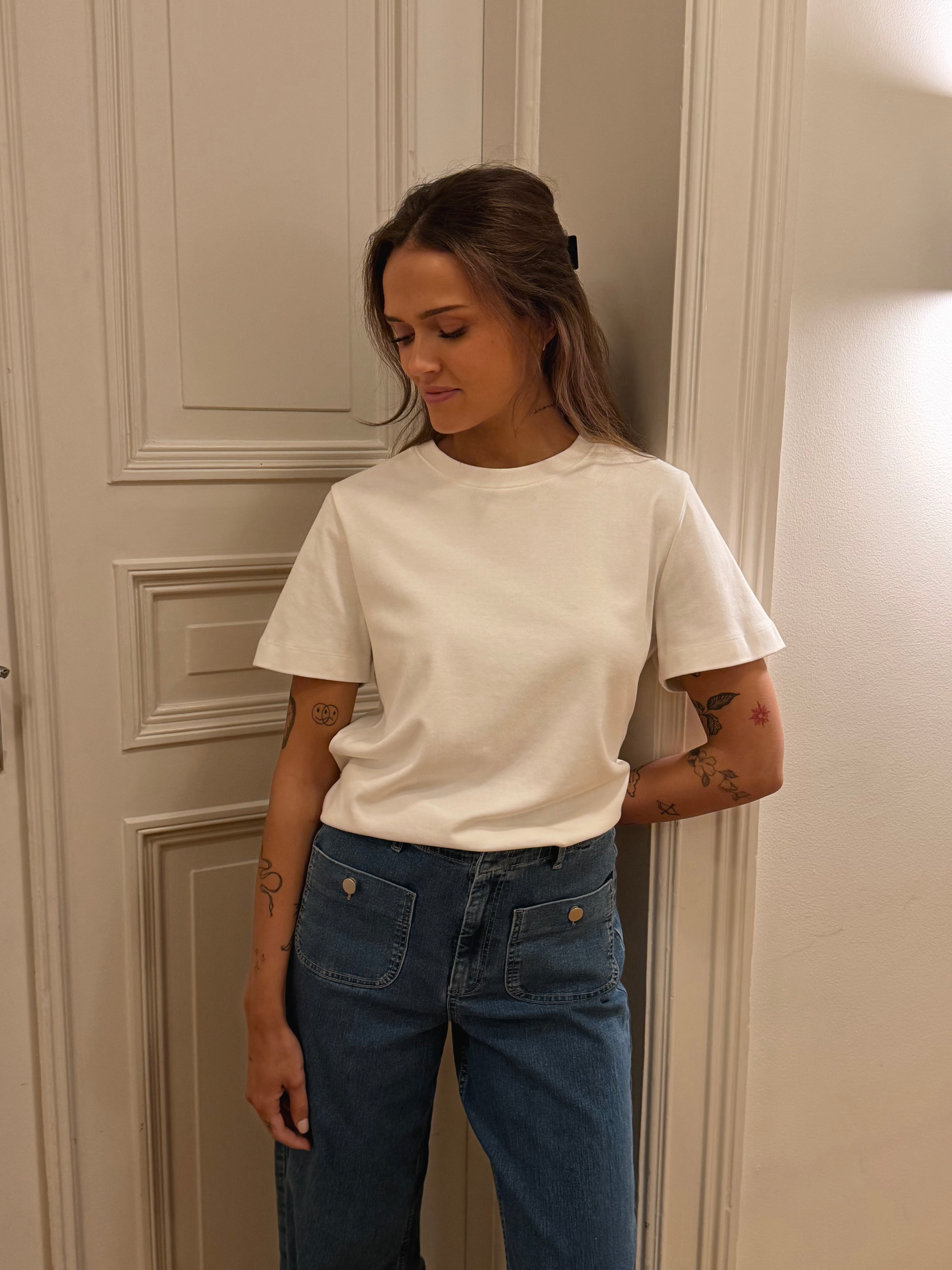 AWNAIMA T-Shirt - Snow White