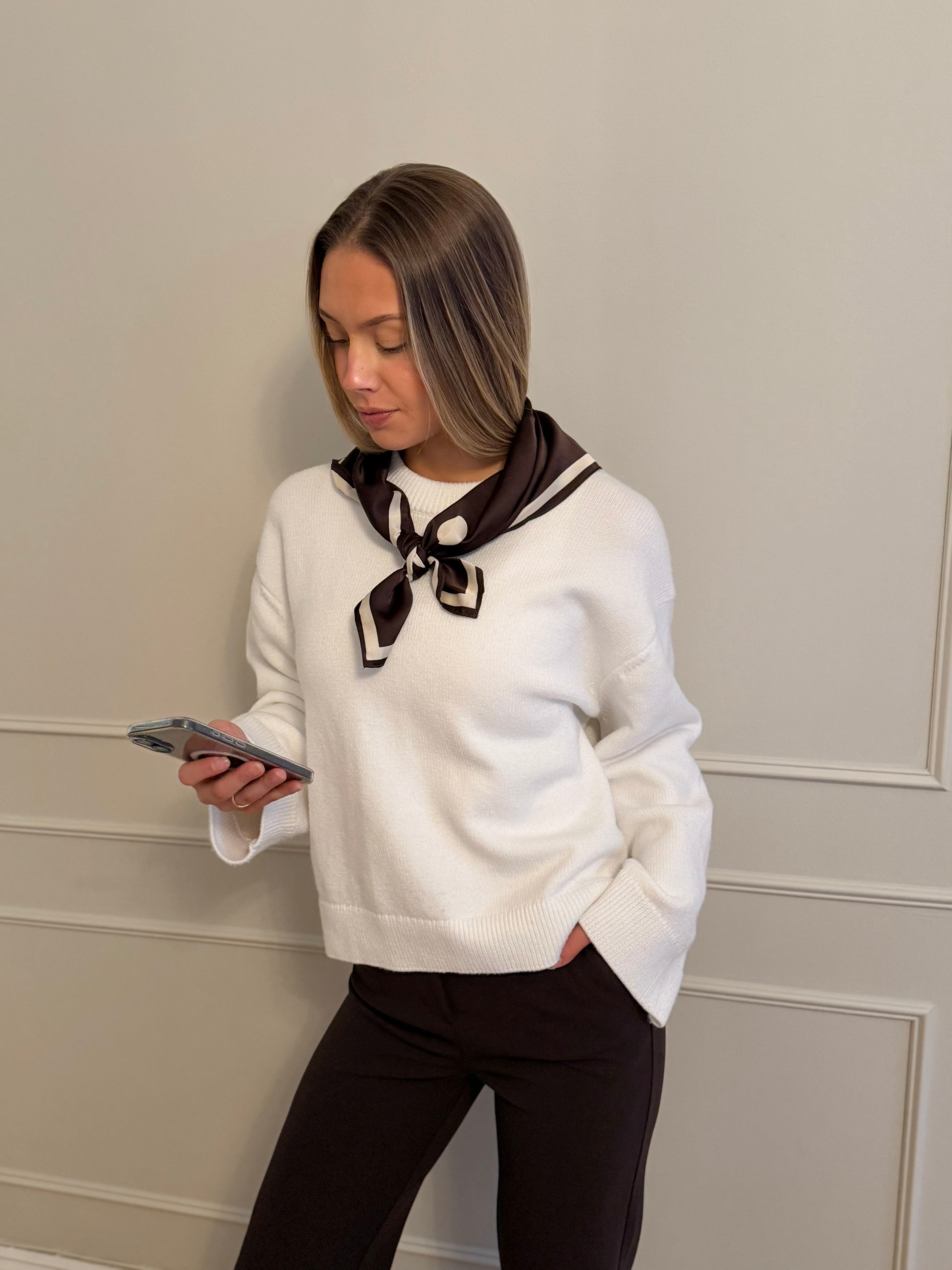 AWLAURA Pullover - Snow White