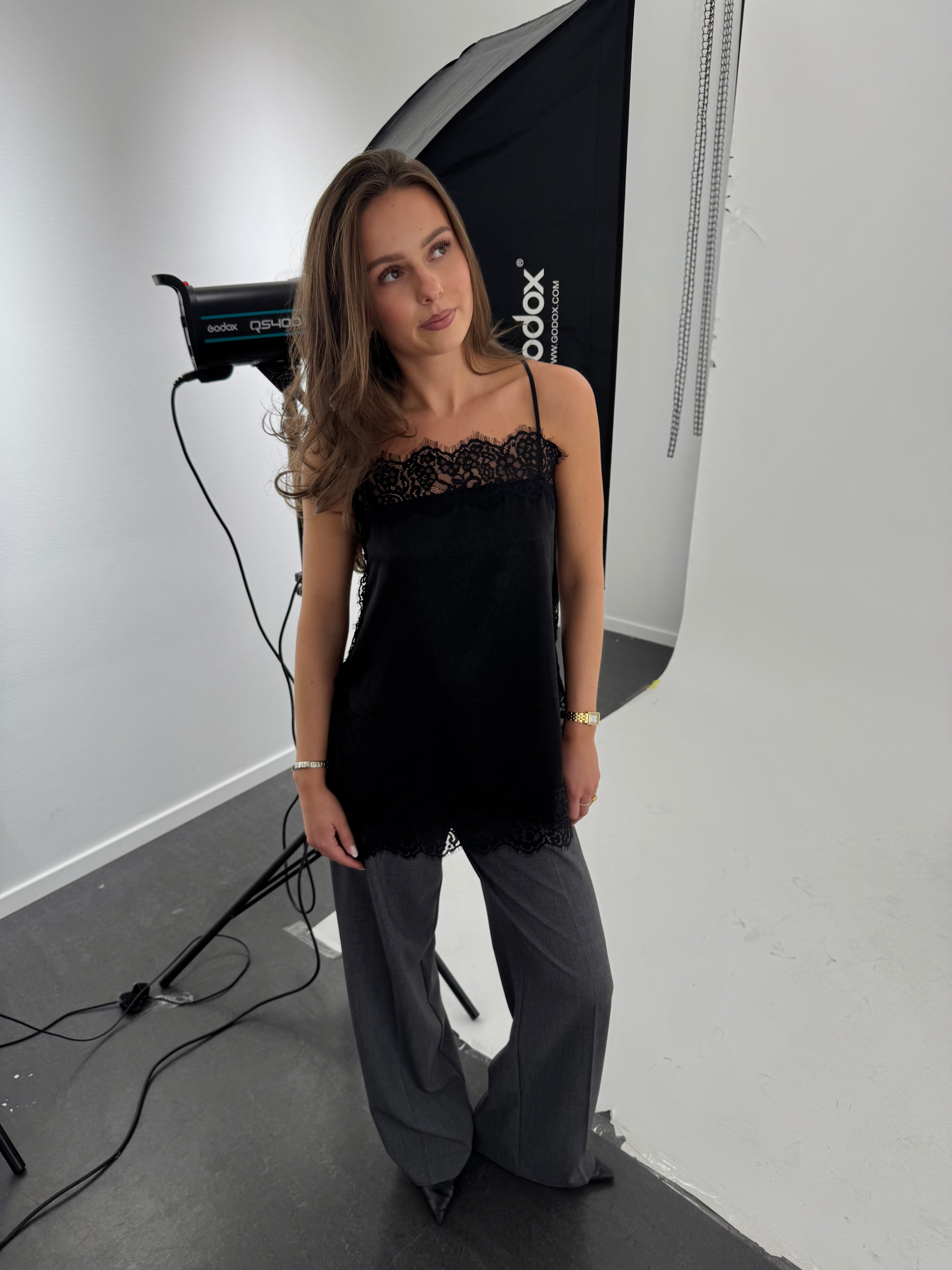 VMCHARM Top - Black