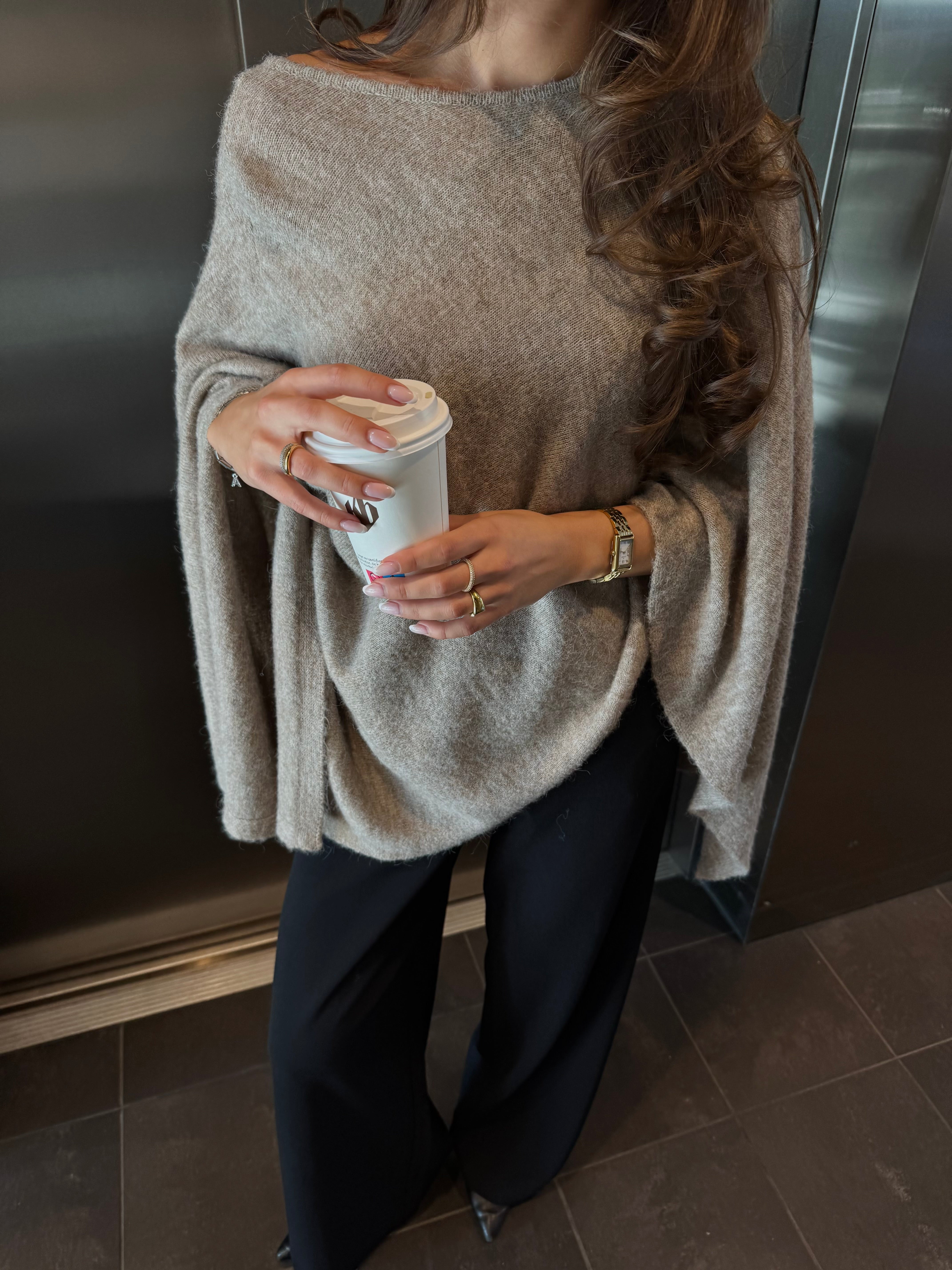 VMISLA Poncho - Silver Mink