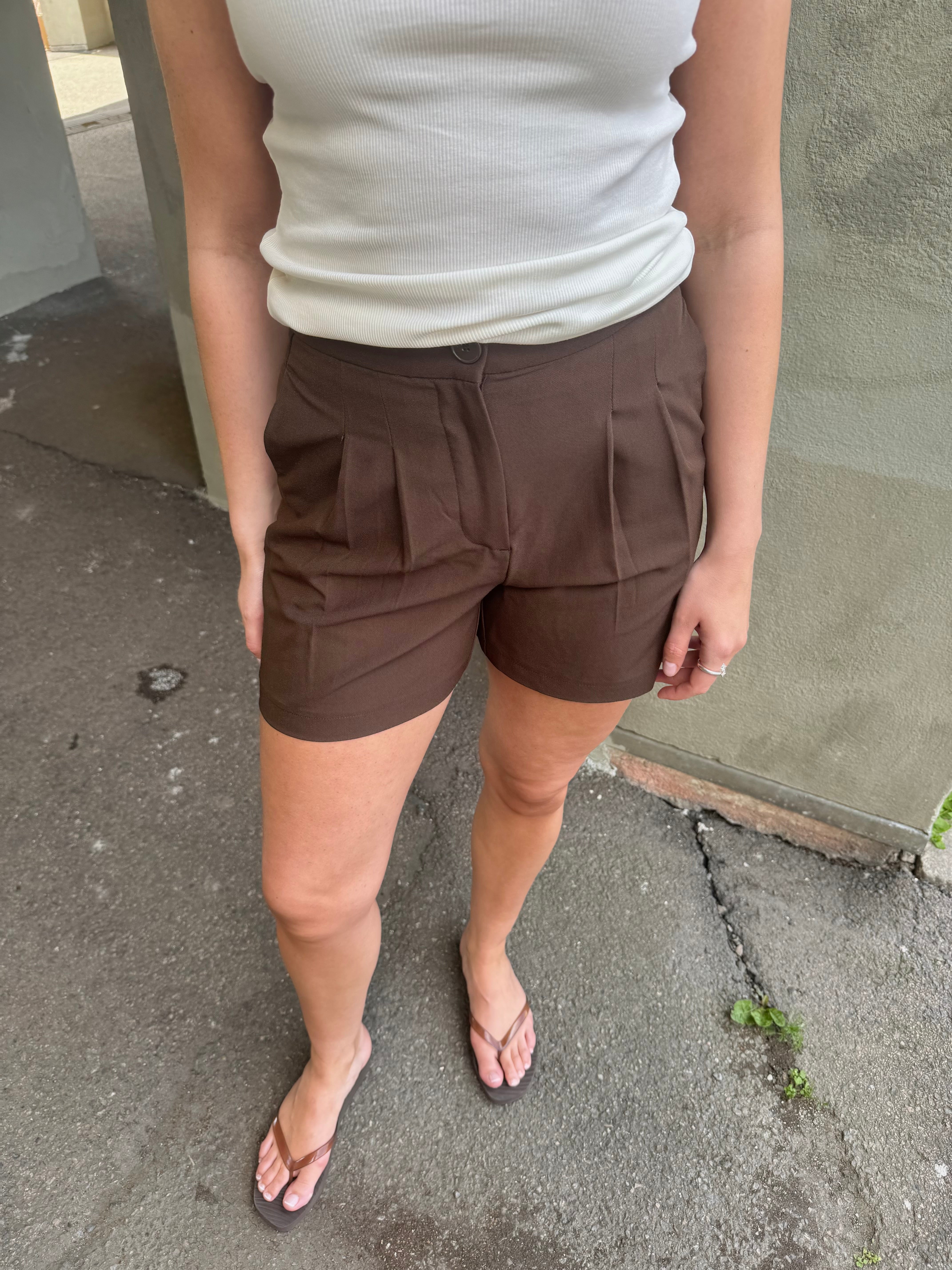 PCBOSELLA Shorts - Hot Fudge