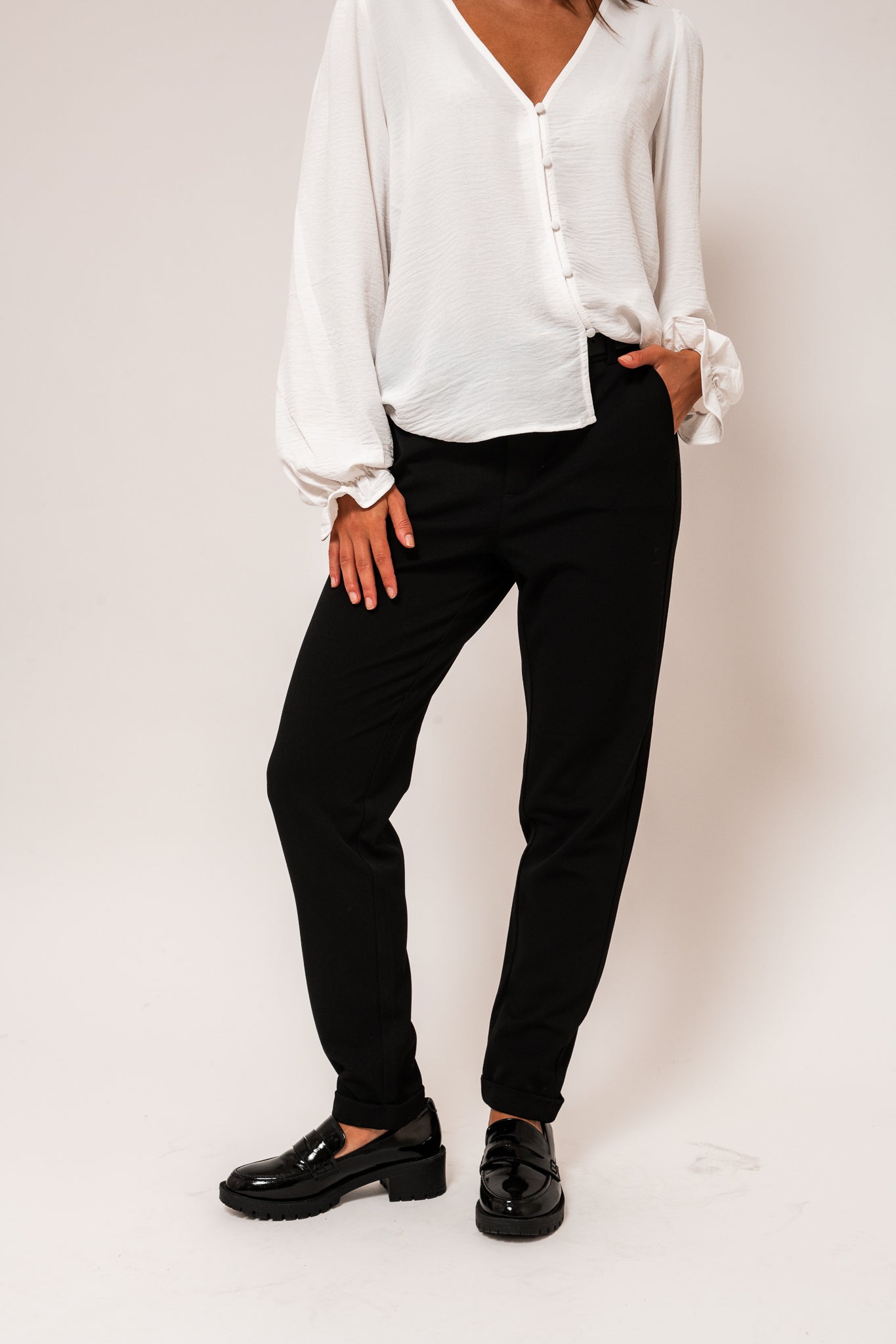 VMSOFIA Barrel Trousers - Black