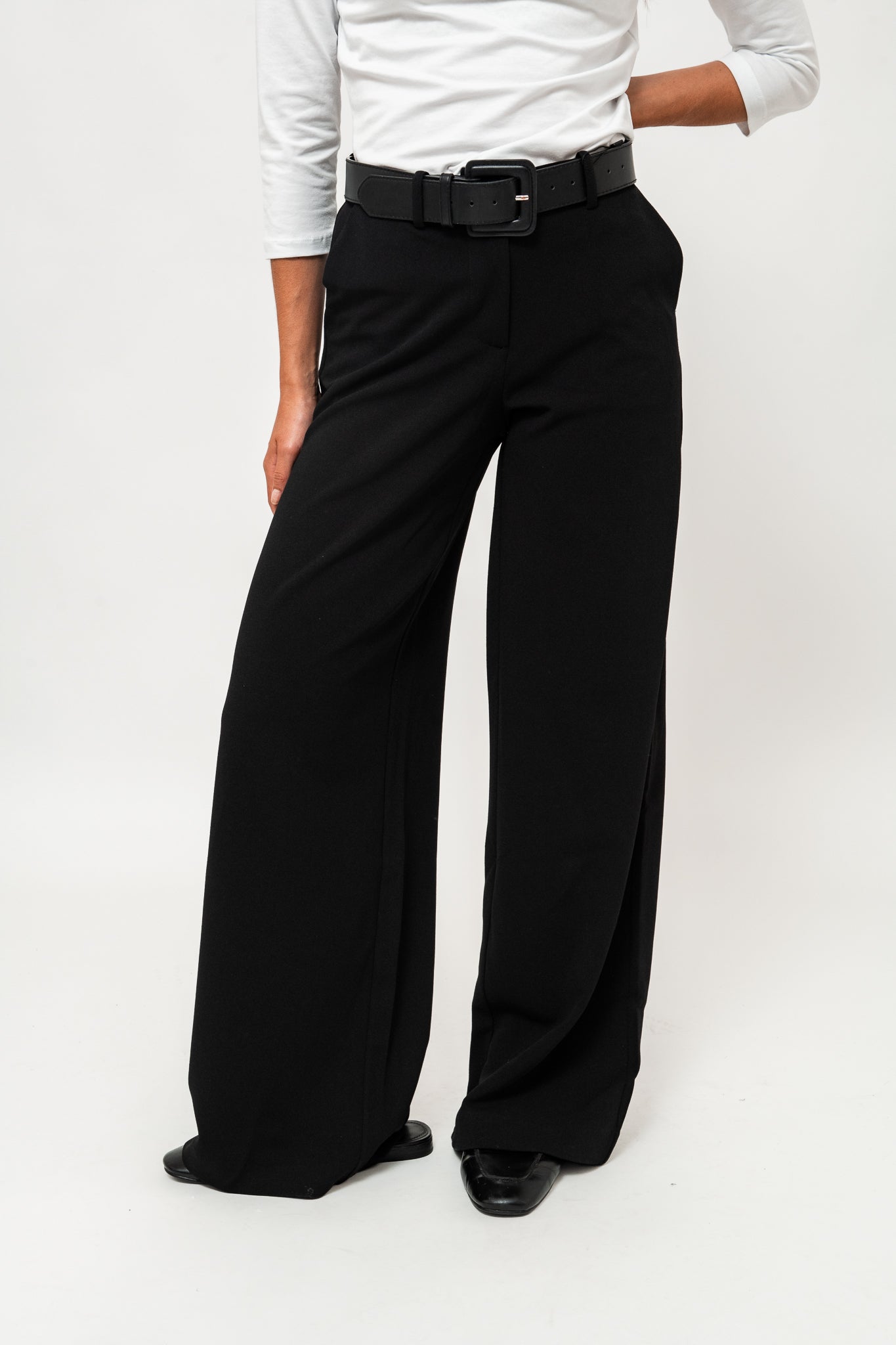VMZAMIRA Wide Trousers - Black