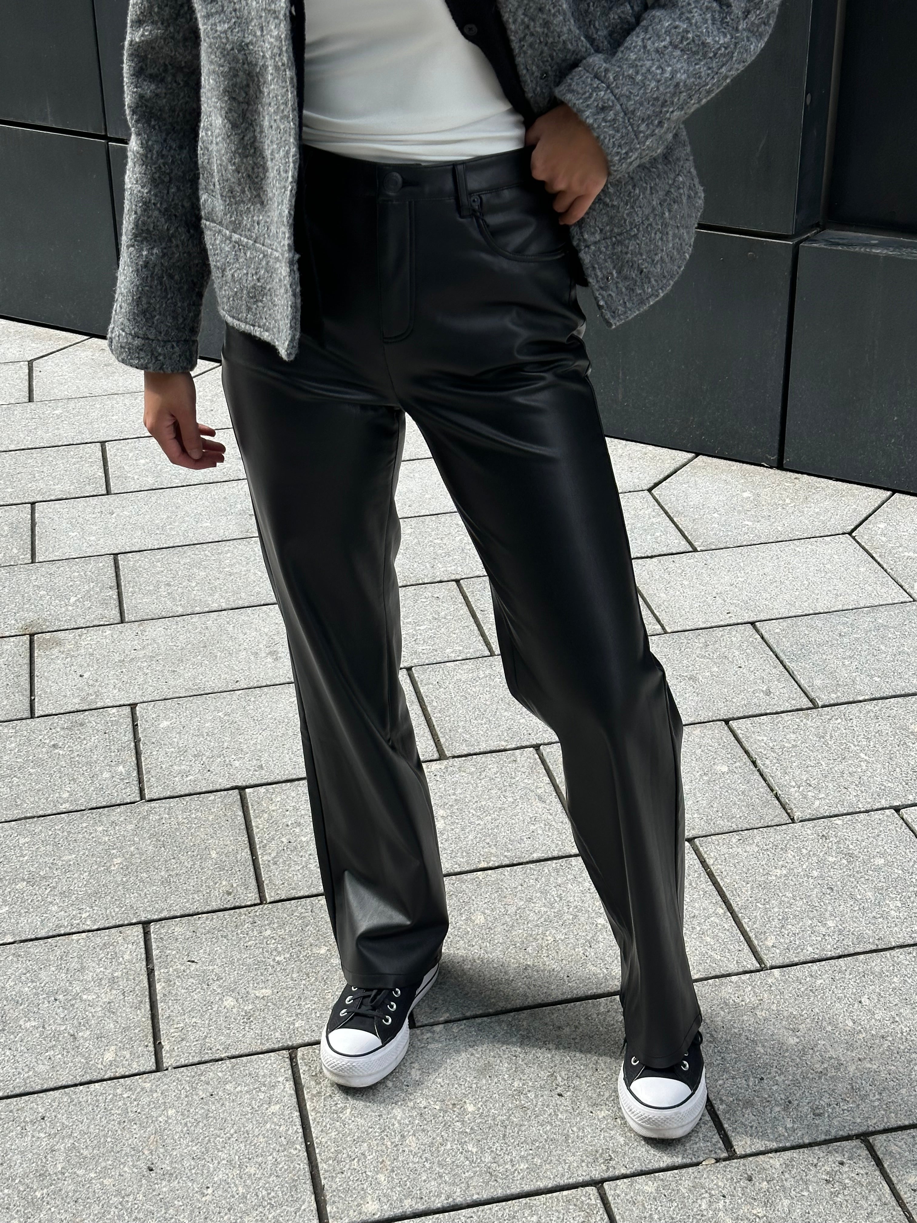 VMTESSA PANT - Black