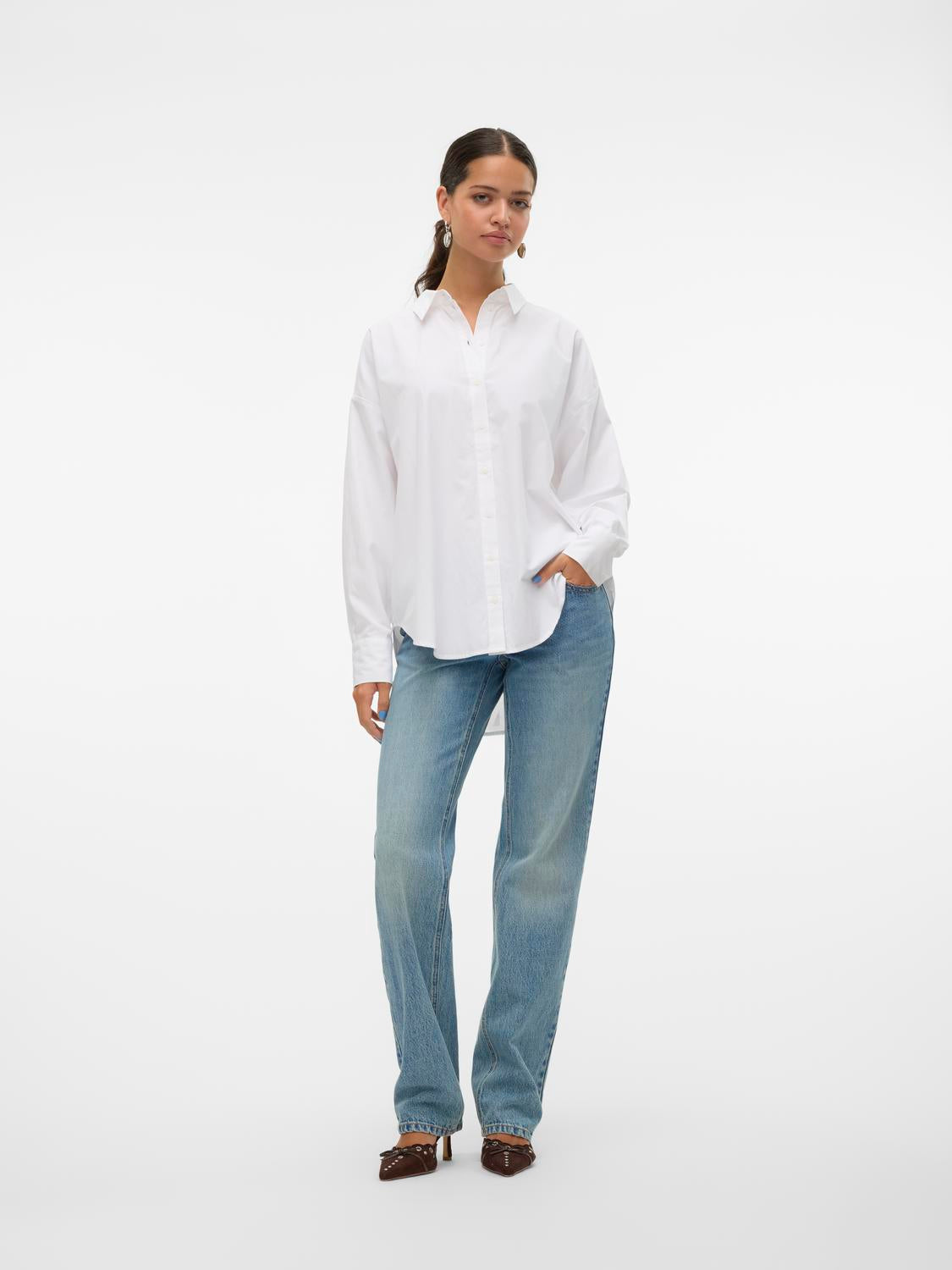 model_shot-front_full