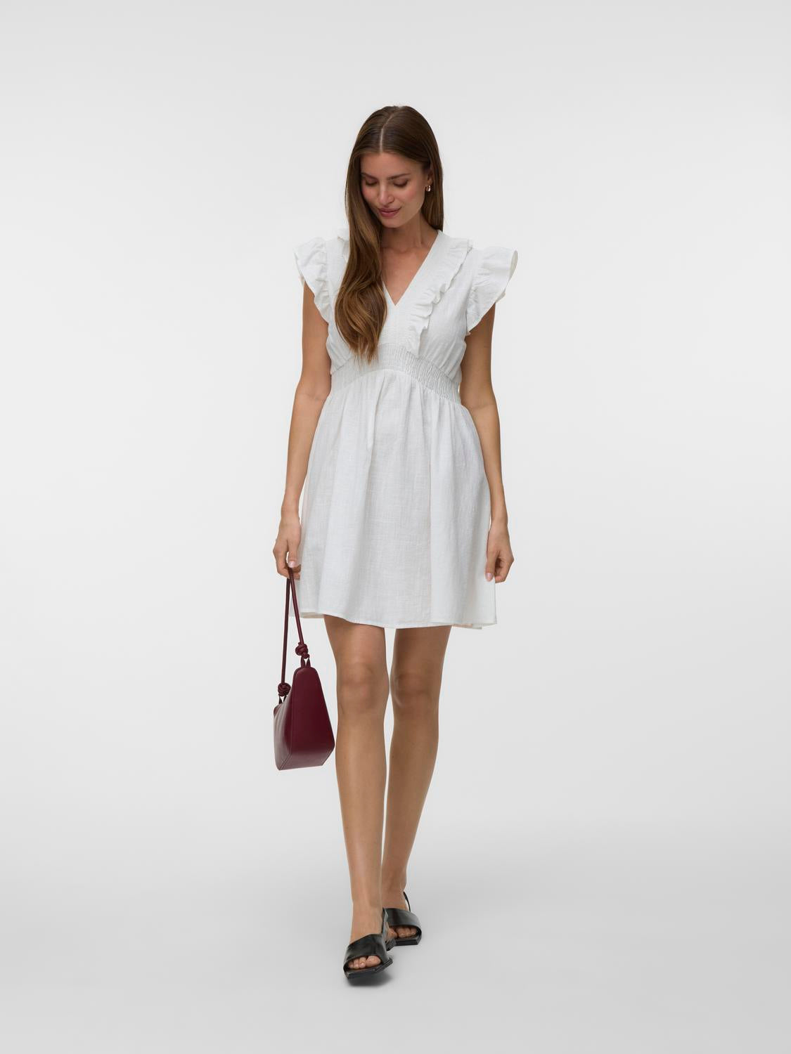 model_shot-front
