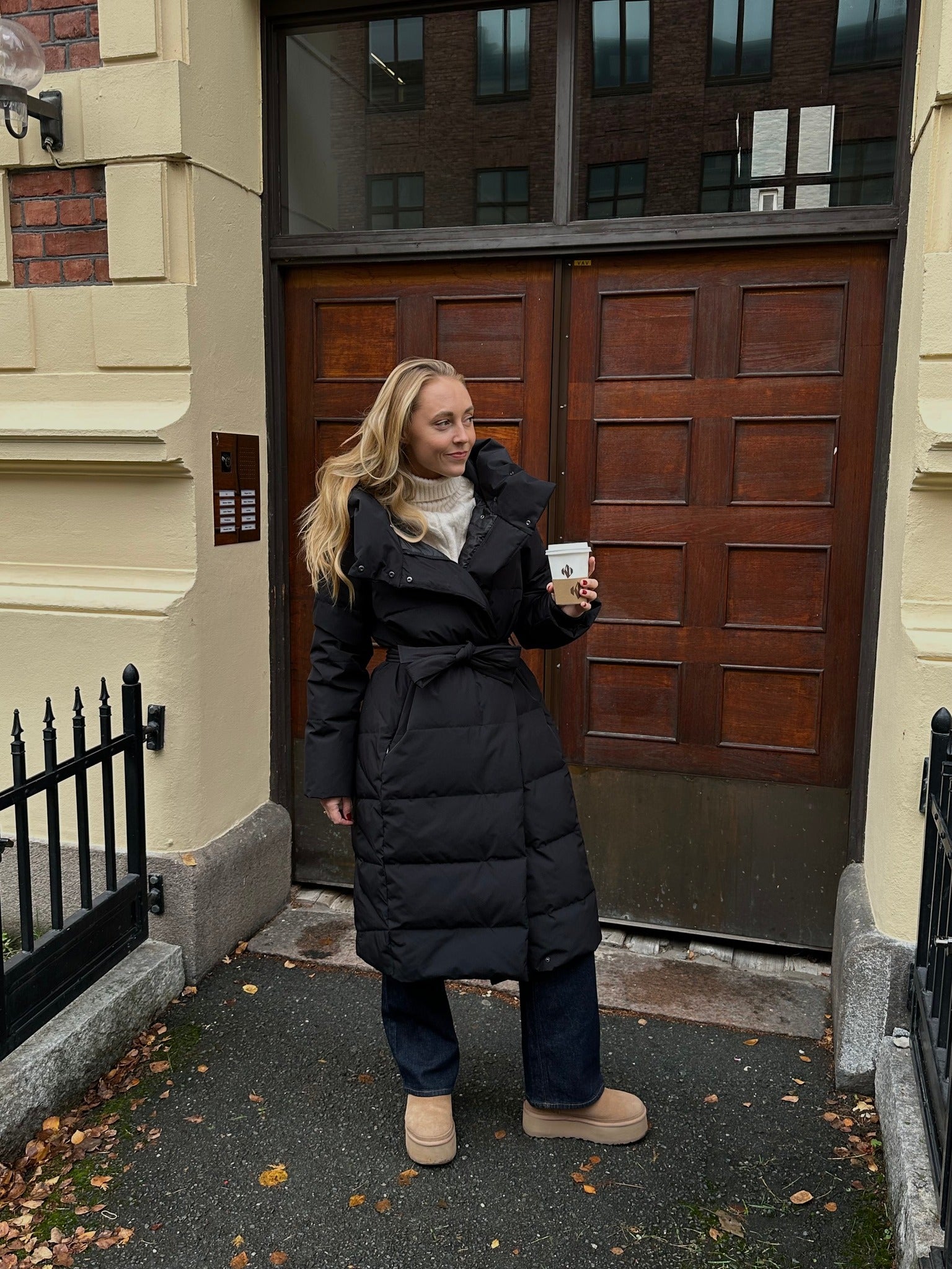 VMLEONIE Long Down Coat - Black