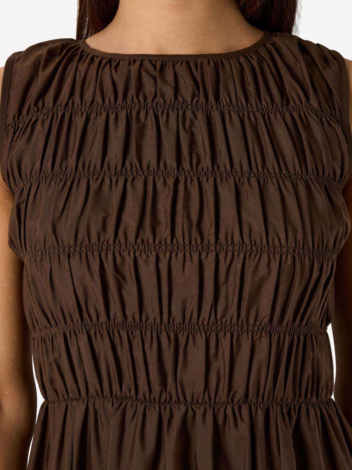 model_shot-detail